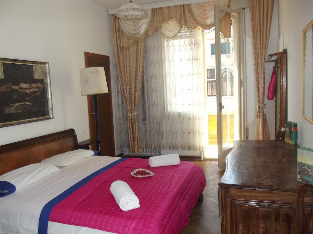 Ca'Barbaria Hotel Venice Room photo